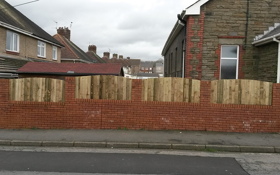 Fence on wall Renewal